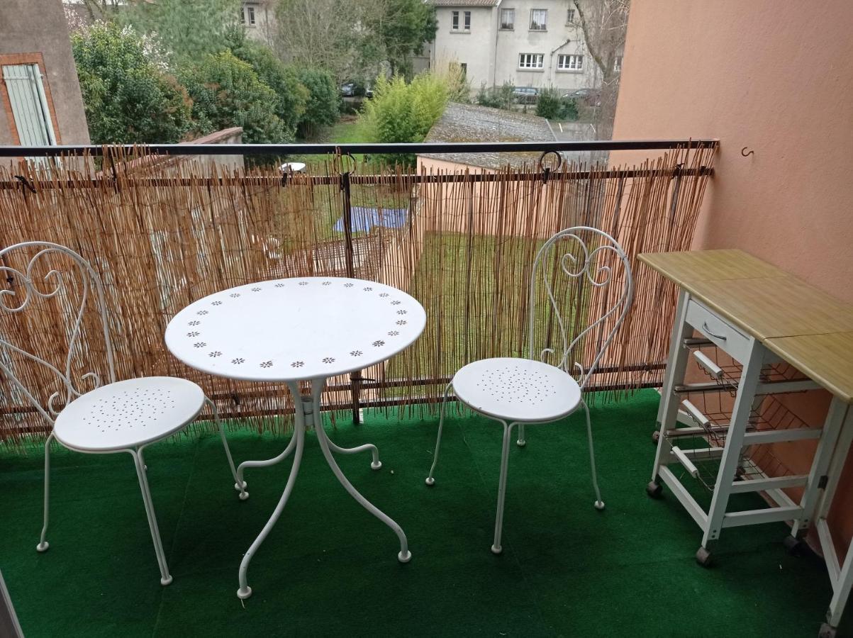 Apartamento Echappee Belle A Montauban - Garage Exterior foto